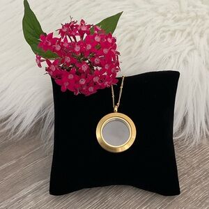 🦉💗 ORIGAMI OWL Medium Gold Locket & Gold Ball Station Chain